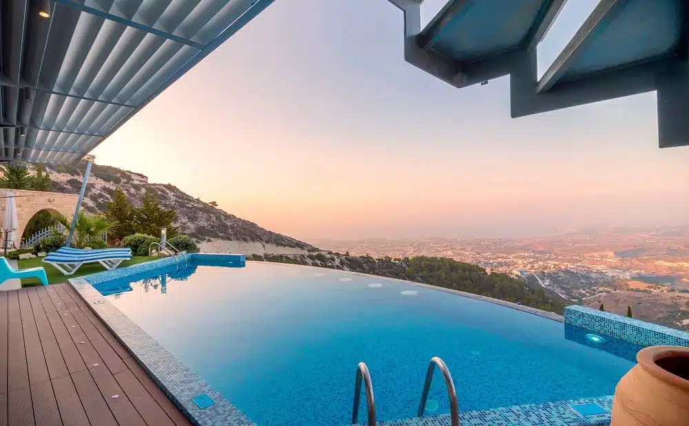 Types of pool heaters